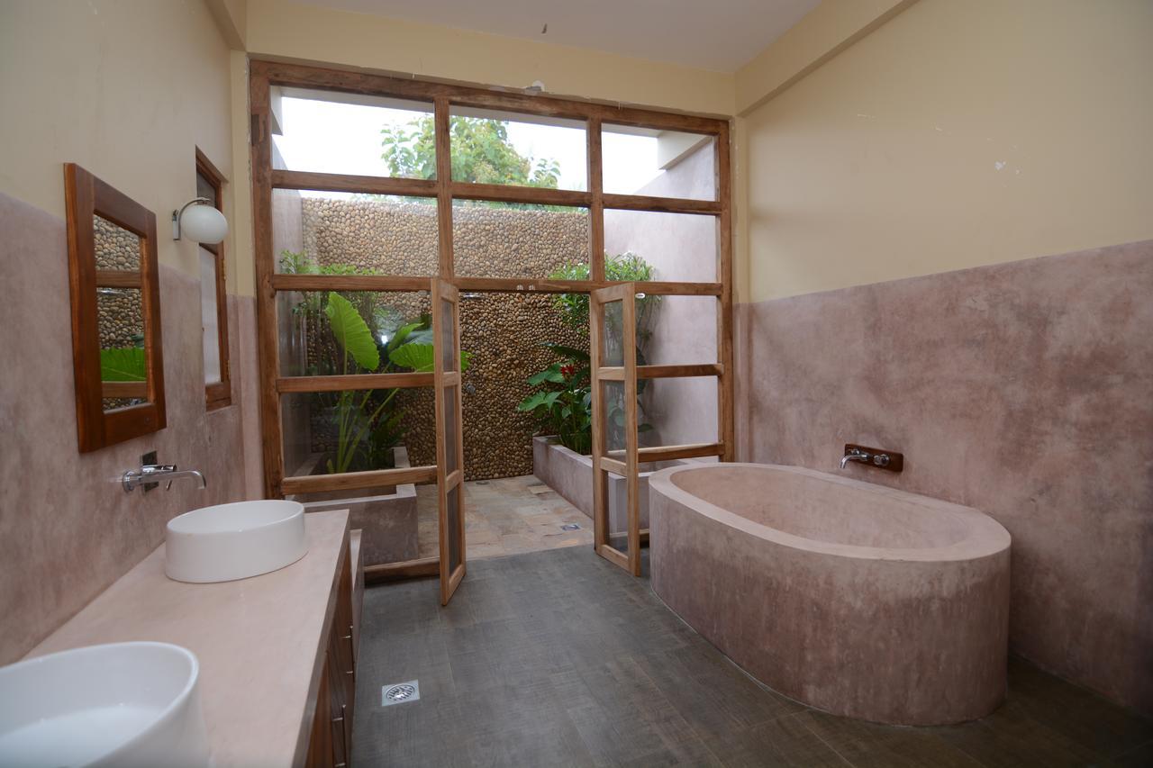 Villa Wild Lotus Yala à Tissamaharama Extérieur photo