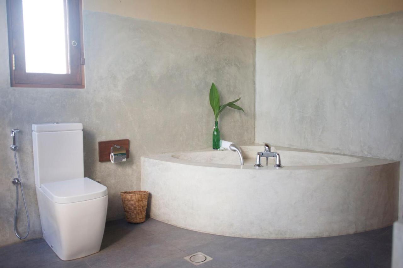 Villa Wild Lotus Yala à Tissamaharama Extérieur photo